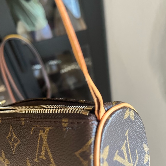 Louis Vuitton Mini Papillon - Picture 10 of 11